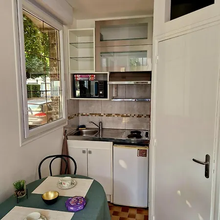 Porte De Versailles Apartment